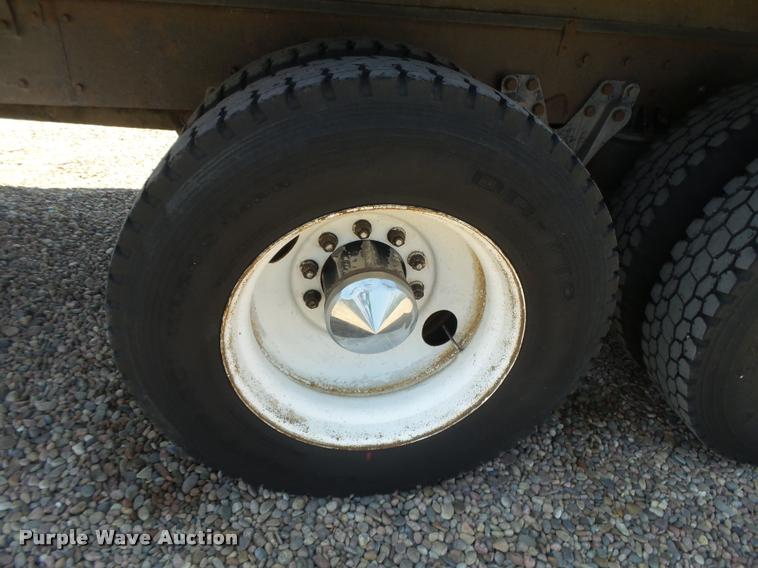 image for item DB2674 1995 Kenworth T800 silage truck