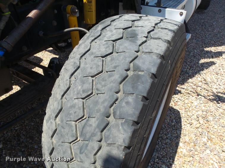 image for item DB2674 1995 Kenworth T800 silage truck