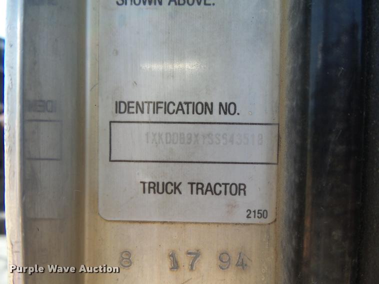 image for item DB2674 1995 Kenworth T800 silage truck