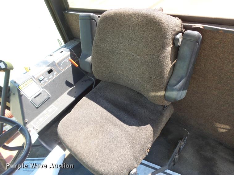 image for item DB2675 1995 New Holland 2550 self-propelled windrower