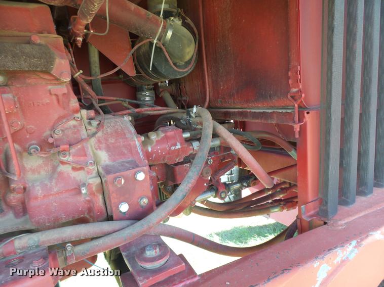 image for item DB2675 1995 New Holland 2550 self-propelled windrower