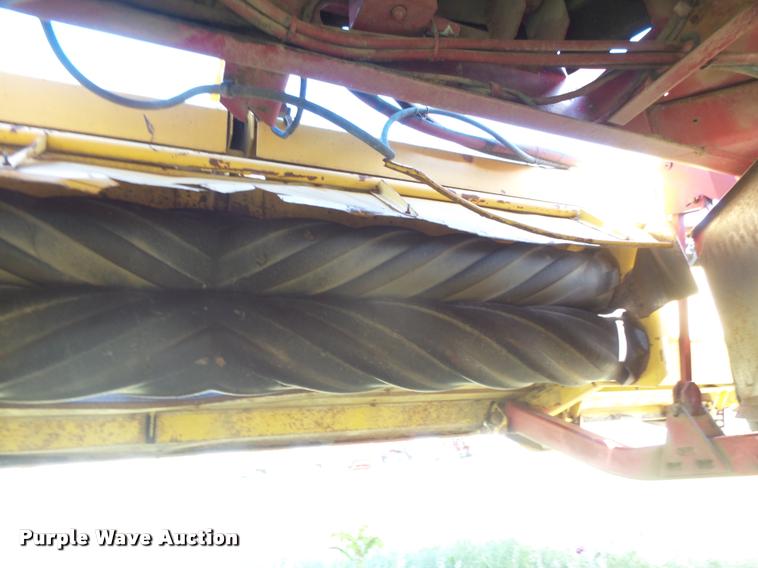 image for item DB2675 1995 New Holland 2550 self-propelled windrower