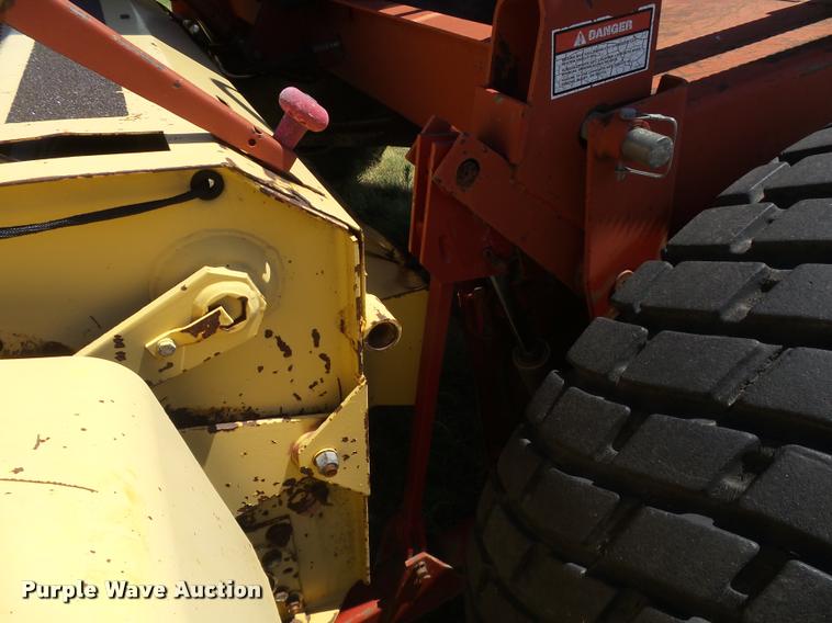 image for item DB2675 1995 New Holland 2550 self-propelled windrower