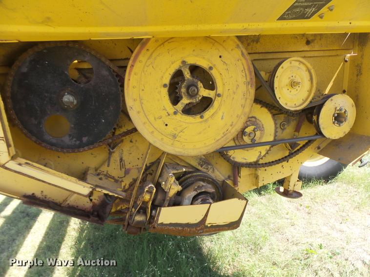 image for item DB2675 1995 New Holland 2550 self-propelled windrower