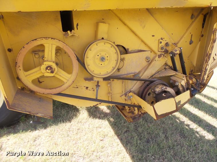 image for item DB2675 1995 New Holland 2550 self-propelled windrower