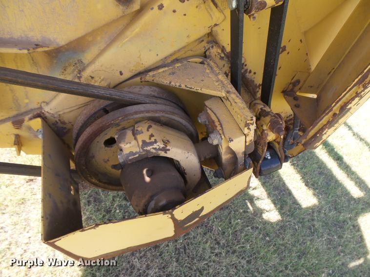 image for item DB2675 1995 New Holland 2550 self-propelled windrower