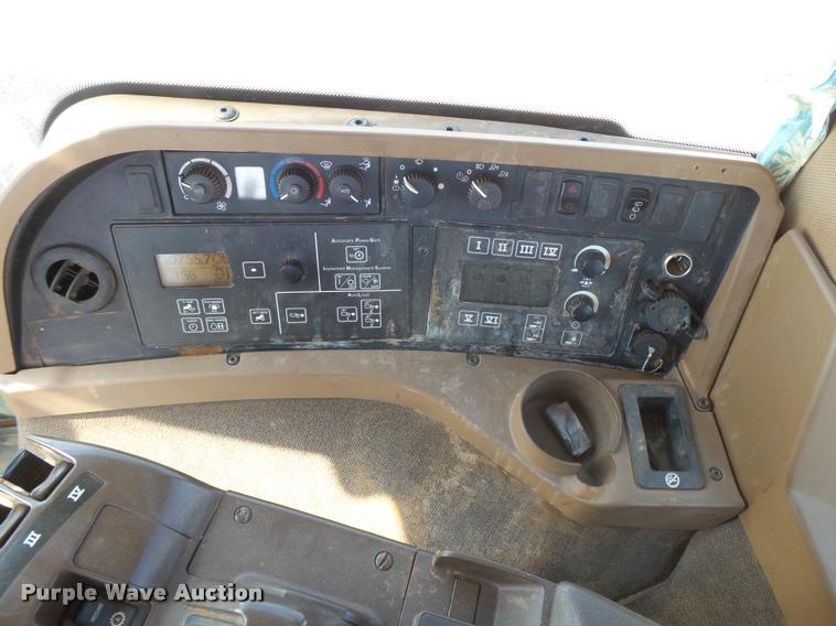 image for item DB2679 2008 John Deere 9630 Scraper Special 4WD tractor