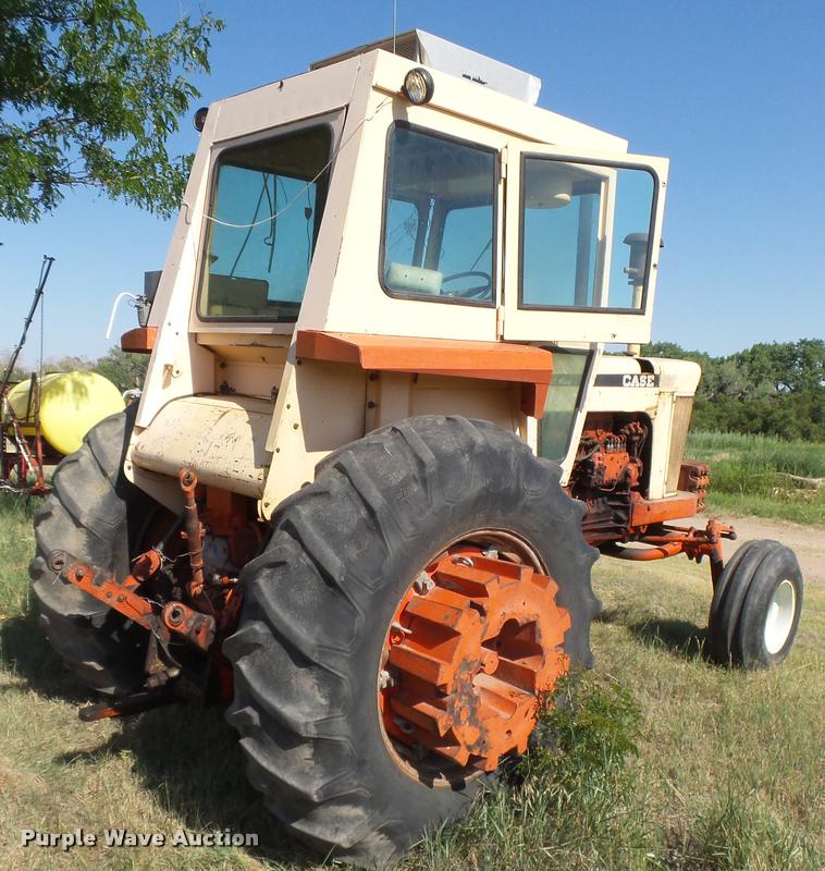 image for item DB2691 Case 1030 Comfort King tractor