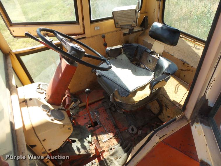 image for item DB2691 Case 1030 Comfort King tractor