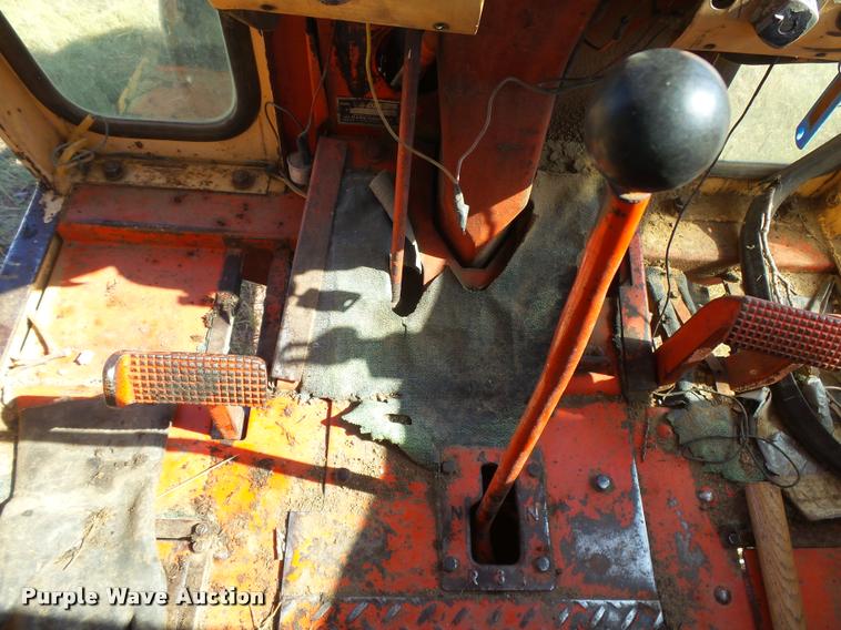 image for item DB2691 Case 1030 Comfort King tractor