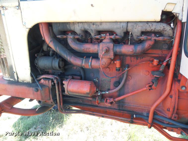 image for item DB2691 Case 1030 Comfort King tractor