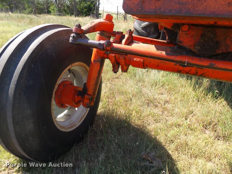 image for item DB2691 Case 1030 Comfort King tractor