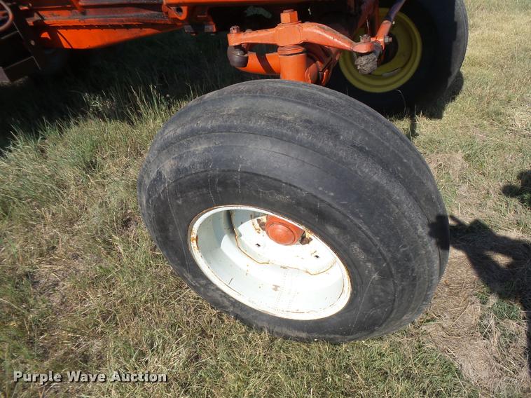 image for item DB2691 Case 1030 Comfort King tractor