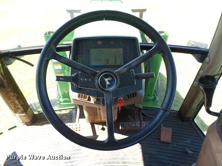 image for item DB4046 1993 John Deere 7800 tractor