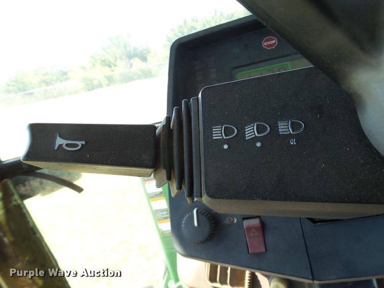 image for item DB4046 1993 John Deere 7800 tractor