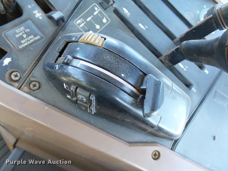 image for item DB4046 1993 John Deere 7800 tractor