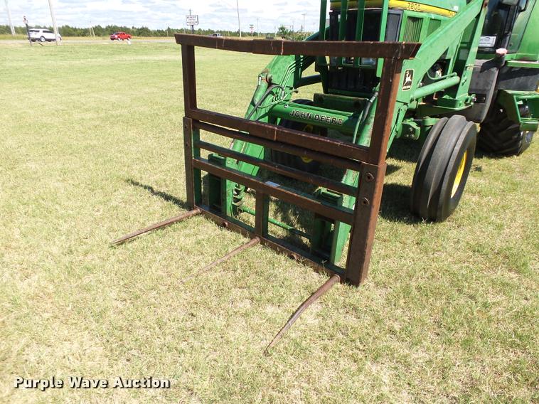 image for item DB4046 1993 John Deere 7800 tractor