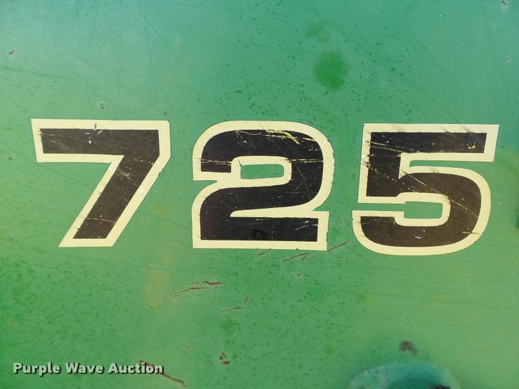 image for item DB4046 1993 John Deere 7800 tractor