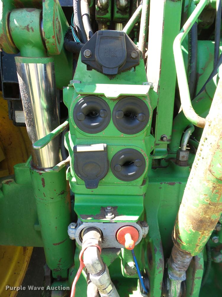 image for item DB4046 1993 John Deere 7800 tractor