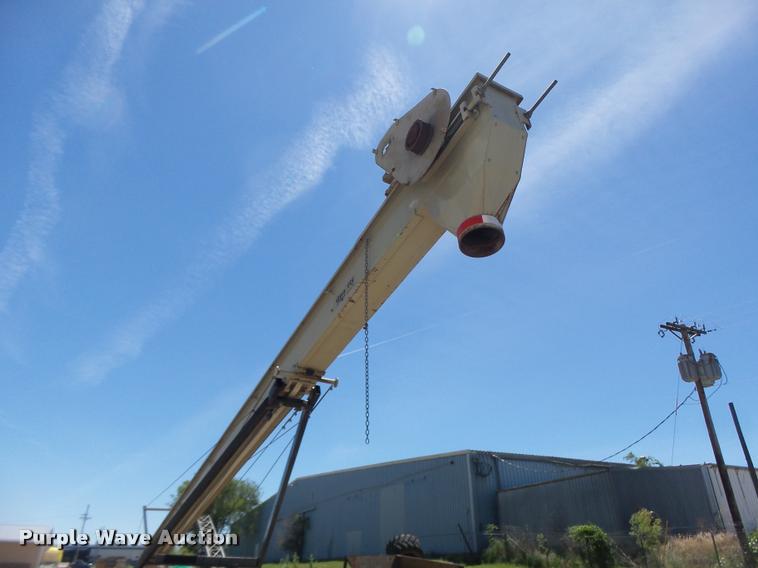 image for item DB5782 Quality Plus seed conveyor
