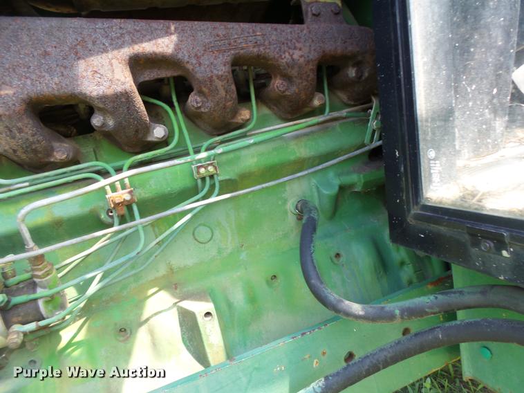 image for item DB5801 John Deere 3040 tractor