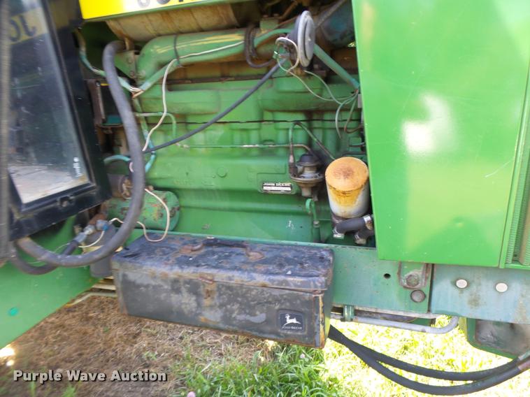 image for item DB5801 John Deere 3040 tractor