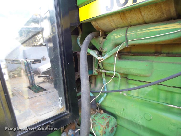 image for item DB5801 John Deere 3040 tractor