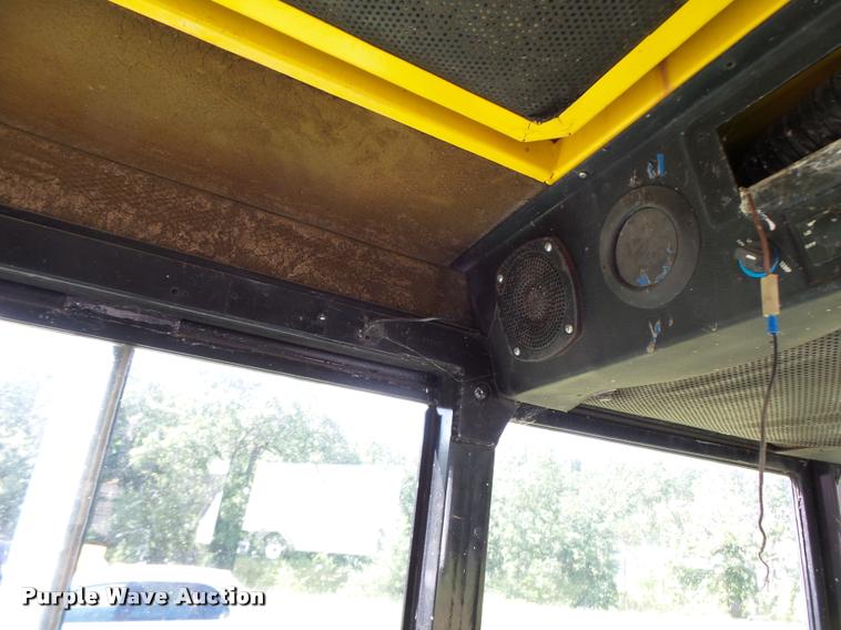 image for item DB5801 John Deere 3040 tractor