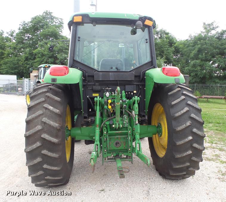 image for item DB7498 2007 John Deere 6415 MFWD tractor
