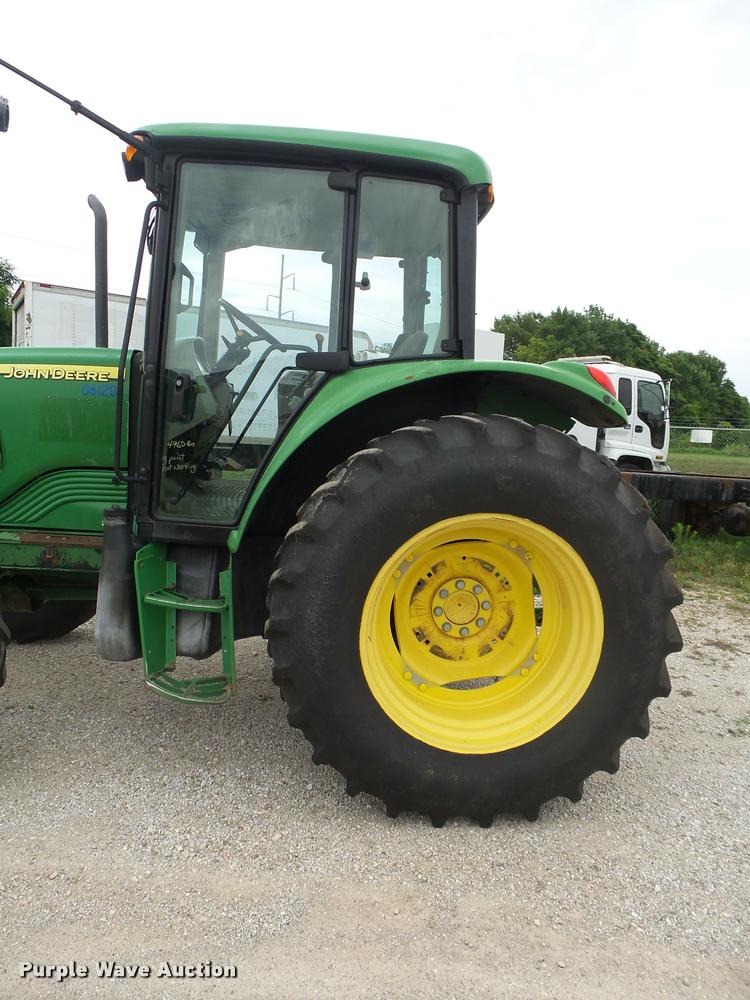 image for item DB7498 2007 John Deere 6415 MFWD tractor
