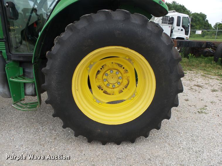 image for item DB7498 2007 John Deere 6415 MFWD tractor