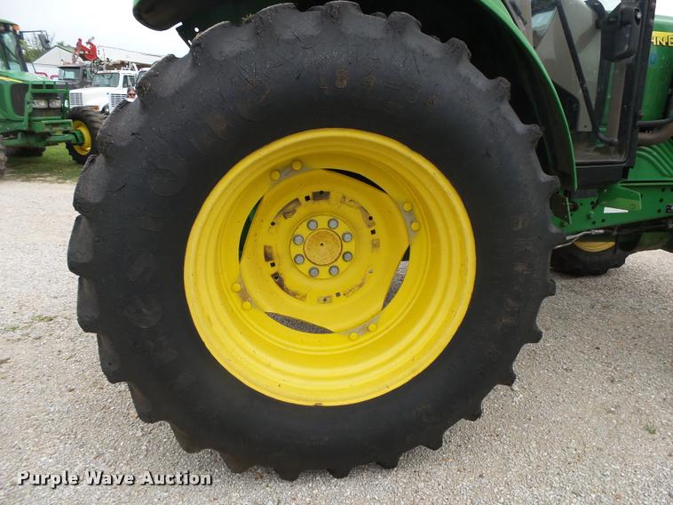 image for item DB7498 2007 John Deere 6415 MFWD tractor