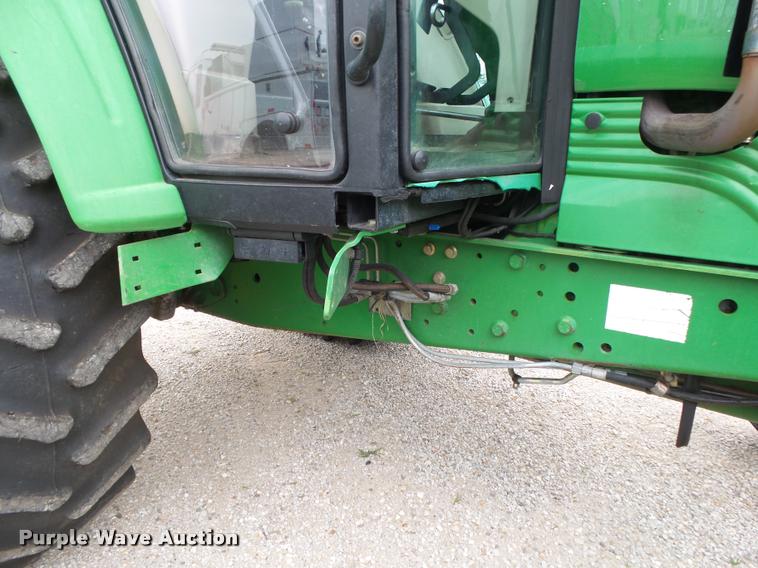 image for item DB7498 2007 John Deere 6415 MFWD tractor