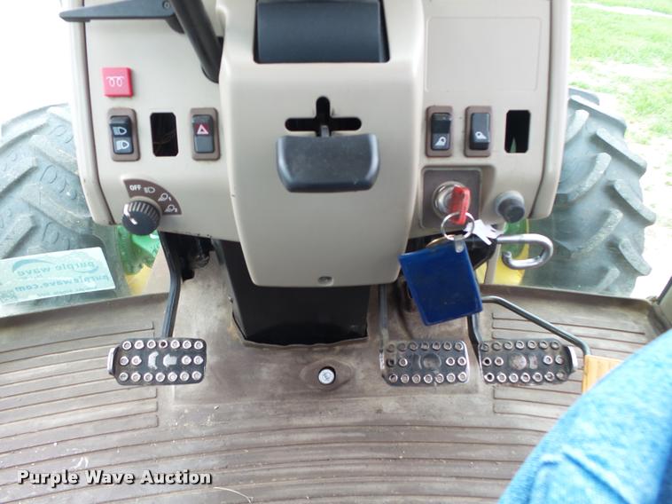 image for item DB7498 2007 John Deere 6415 MFWD tractor