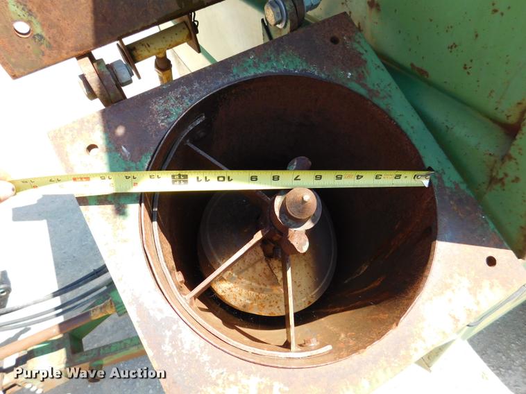 image for item DB9400 Brent Grain Train 600A grain cart