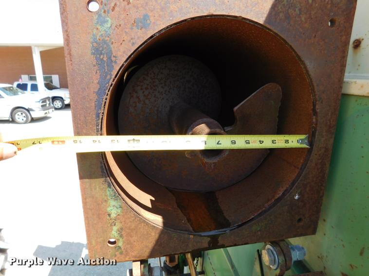 image for item DB9400 Brent Grain Train 600A grain cart