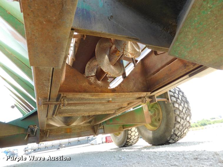 image for item DB9400 Brent Grain Train 600A grain cart