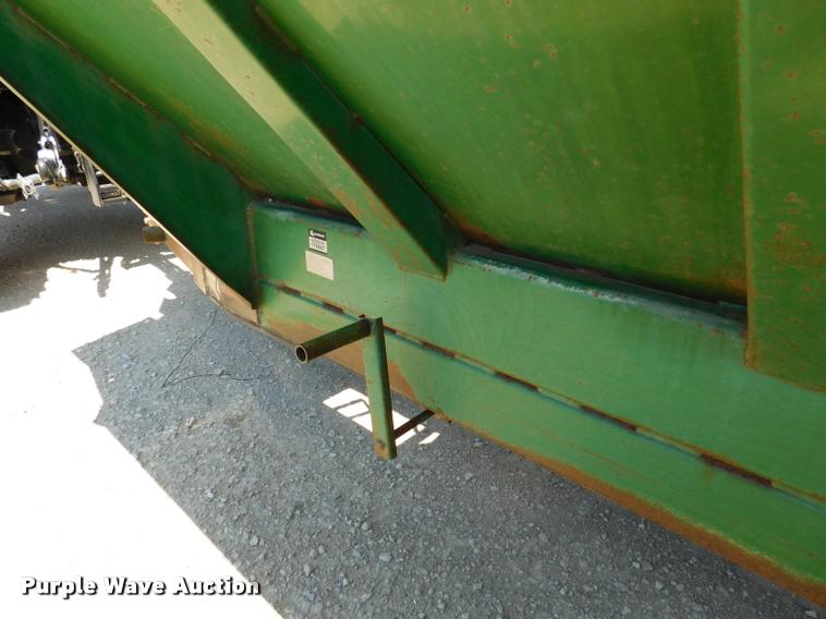 image for item DB9400 Brent Grain Train 600A grain cart