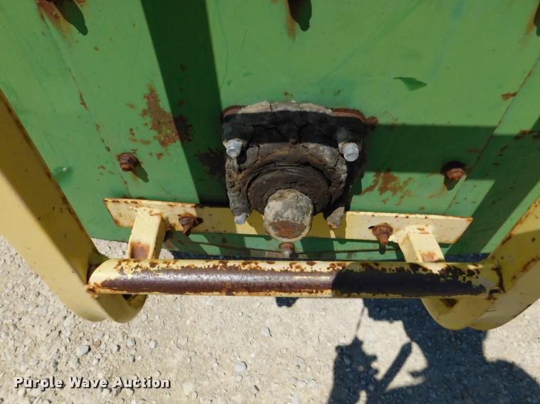 image for item DB9400 Brent Grain Train 600A grain cart