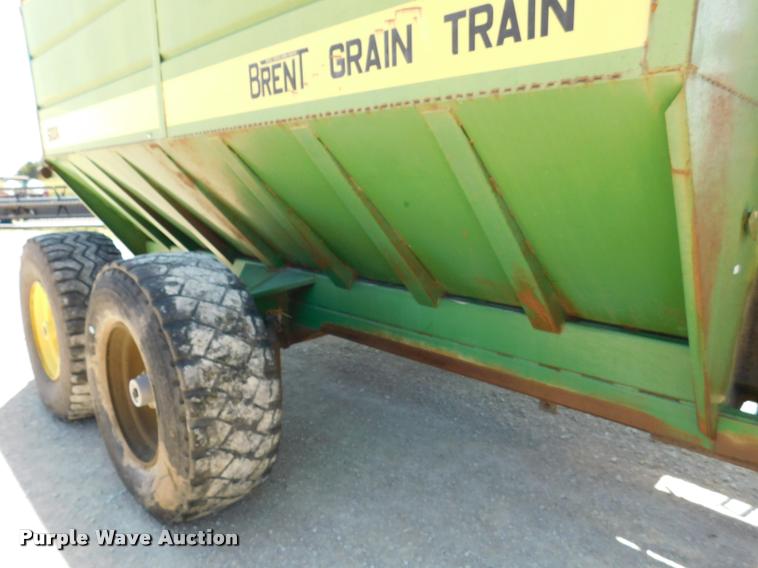 image for item DB9400 Brent Grain Train 600A grain cart