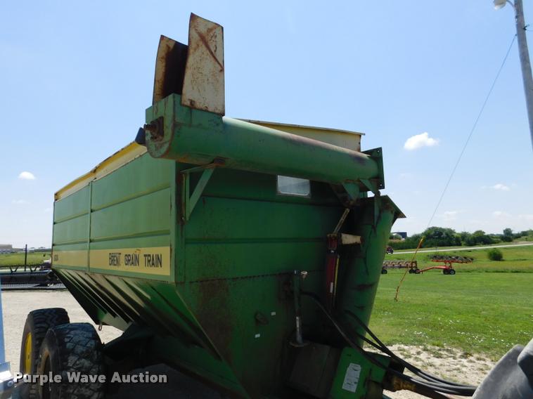 image for item DB9400 Brent Grain Train 600A grain cart