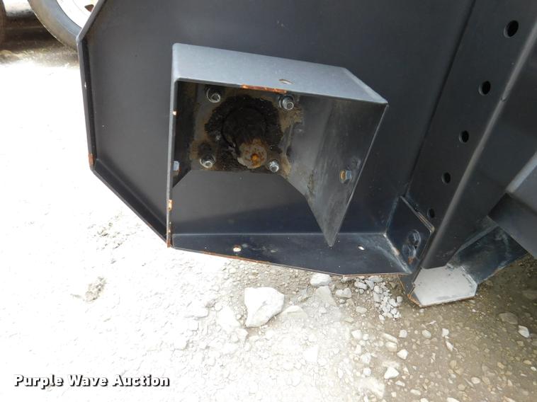 image for item DB9404 2010 Drago N8 Series I corn head