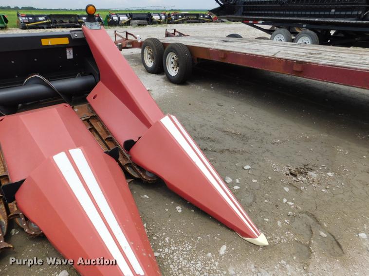 image for item DB9404 2010 Drago N8 Series I corn head