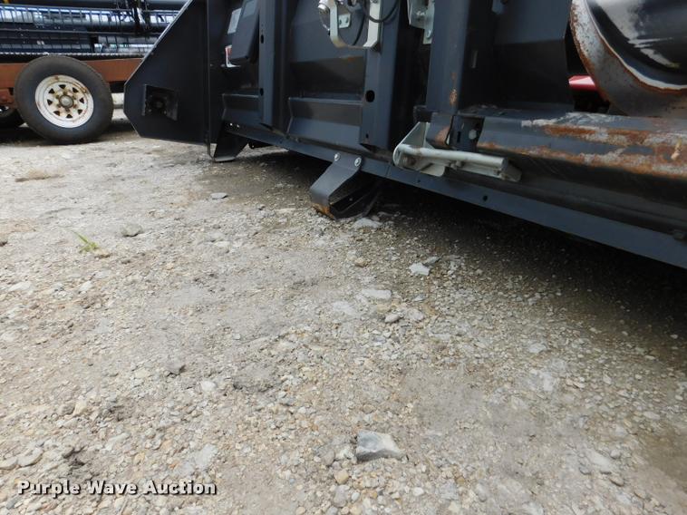 image for item DB9404 2010 Drago N8 Series I corn head