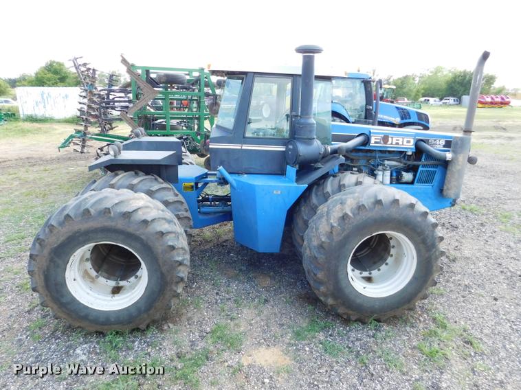 image for item DB9405 1990 Ford 946 Versatile 4WD tractor