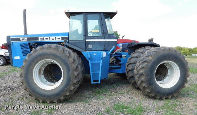 image for item DB9405 1990 Ford 946 Versatile 4WD tractor