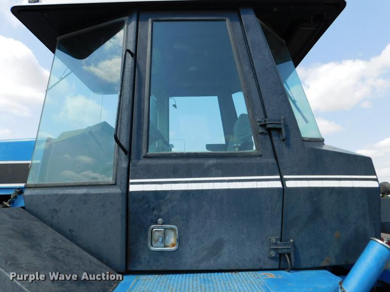 image for item DB9405 1990 Ford 946 Versatile 4WD tractor