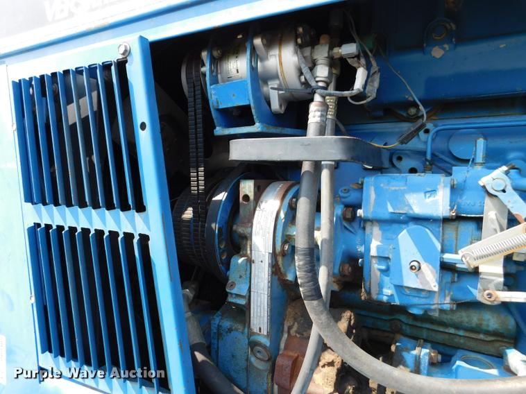 image for item DB9405 1990 Ford 946 Versatile 4WD tractor