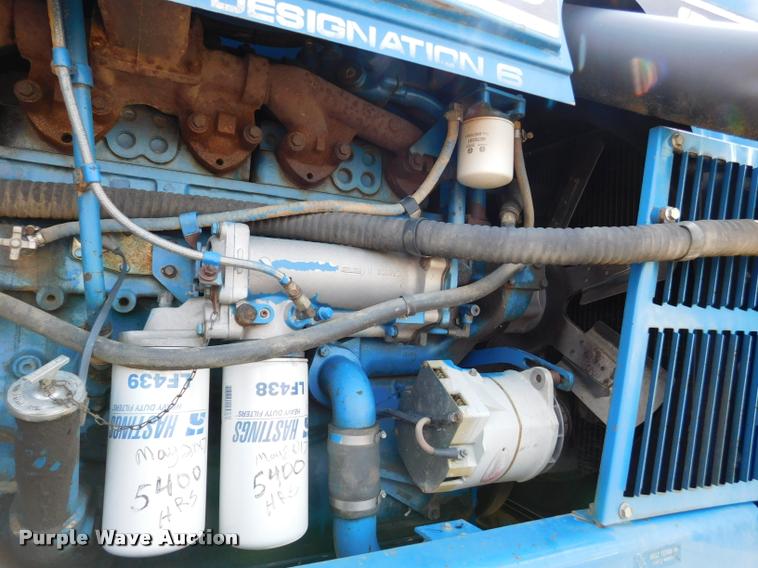 image for item DB9405 1990 Ford 946 Versatile 4WD tractor