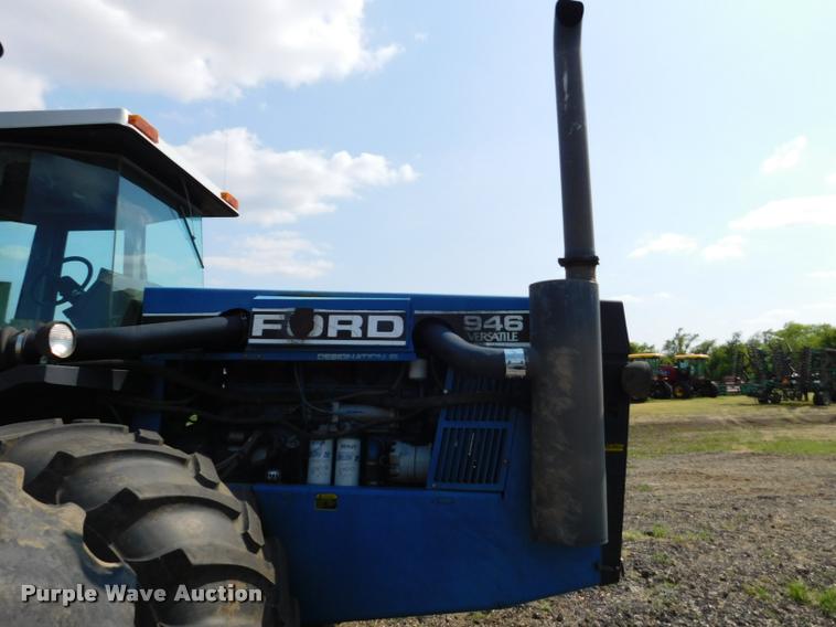 image for item DB9405 1990 Ford 946 Versatile 4WD tractor